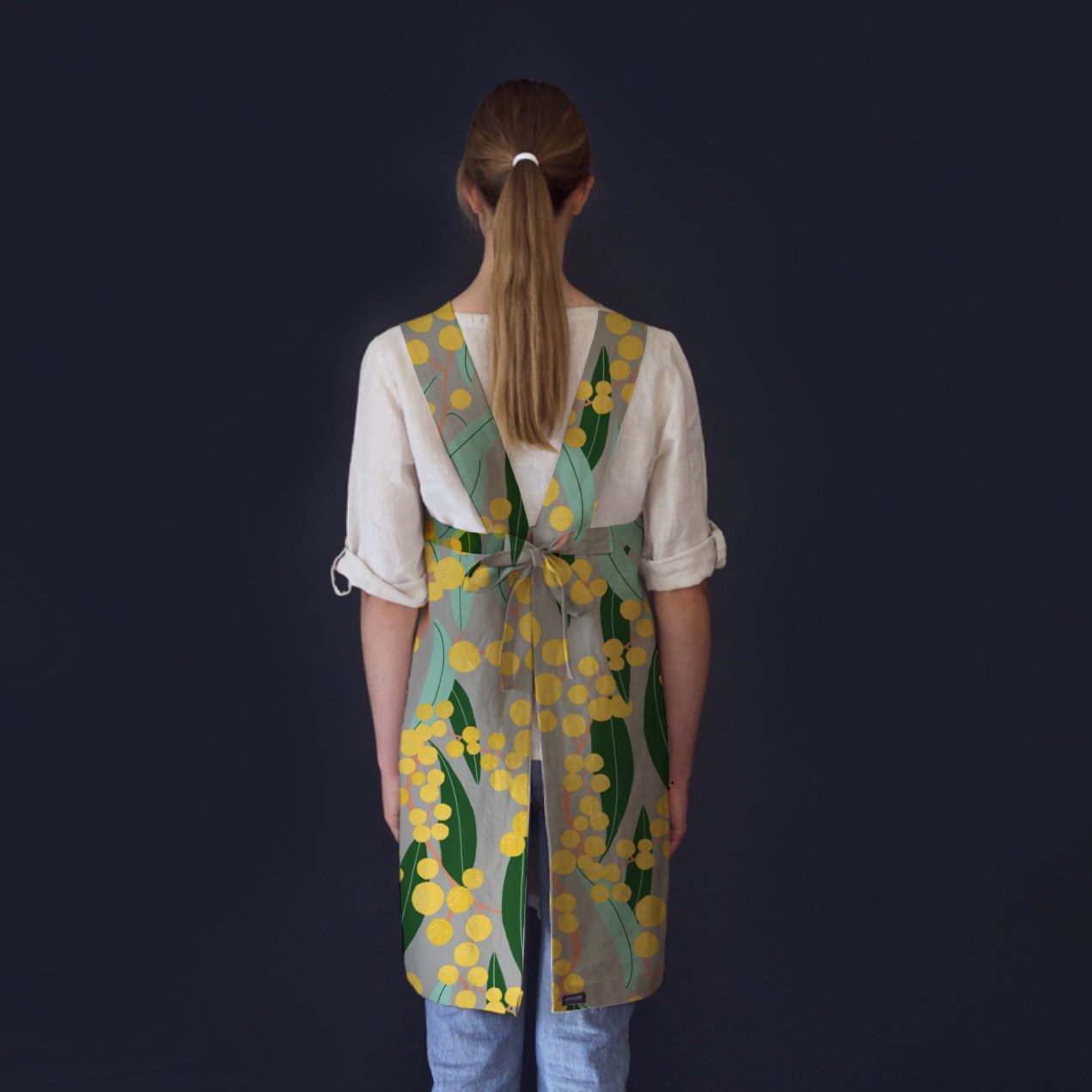 Creative-Work-Apron-Joy-Wattle-Print-Back