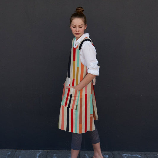 Creative-Apron-Joy-Wandering-Lines-Front